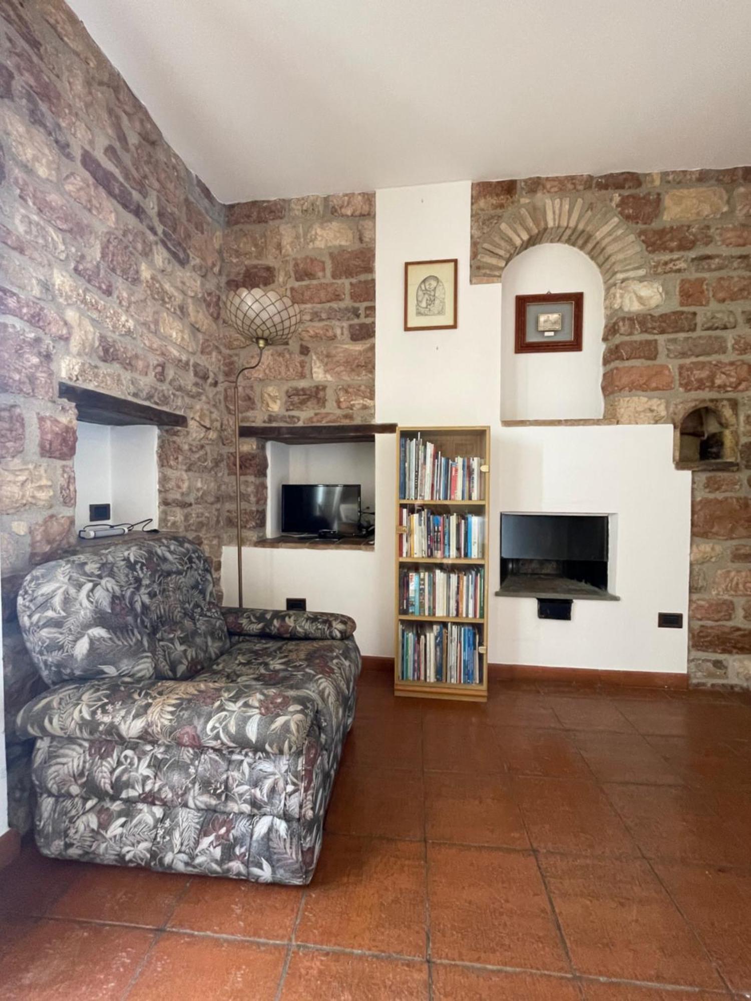 Apartament Happy House - Porta San Giacomo Asyż Zewnętrze zdjęcie