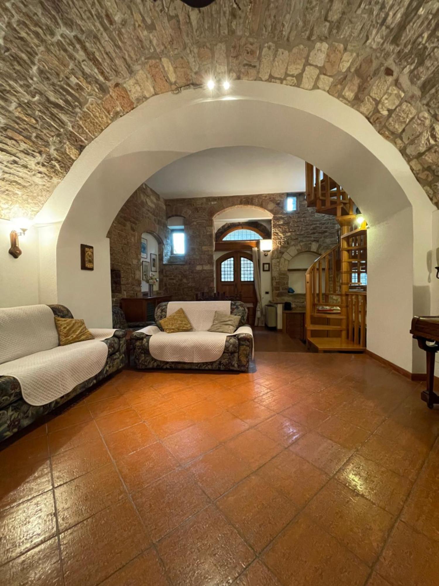 Apartament Happy House - Porta San Giacomo Asyż Zewnętrze zdjęcie